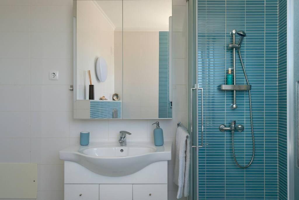 Front Beach Apartment ปอร์ติเมา ภายนอก รูปภาพ