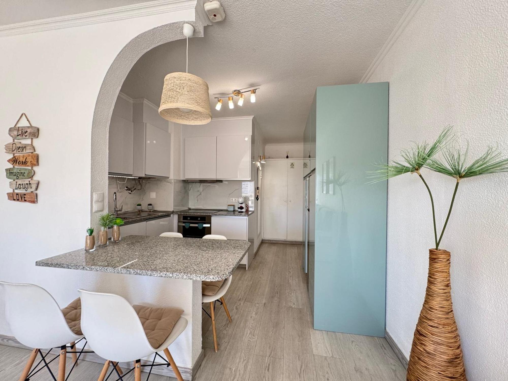 Front Beach Apartment ปอร์ติเมา ภายนอก รูปภาพ